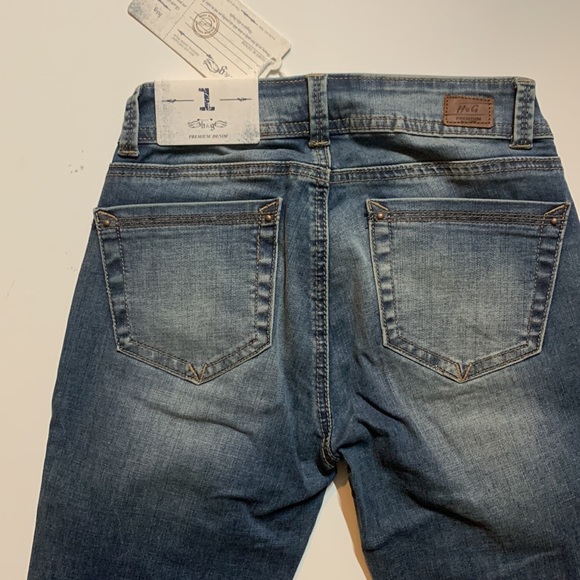 NWT .. H & G Premium Denim Jeans … Size 1 - Picture 3 of 5